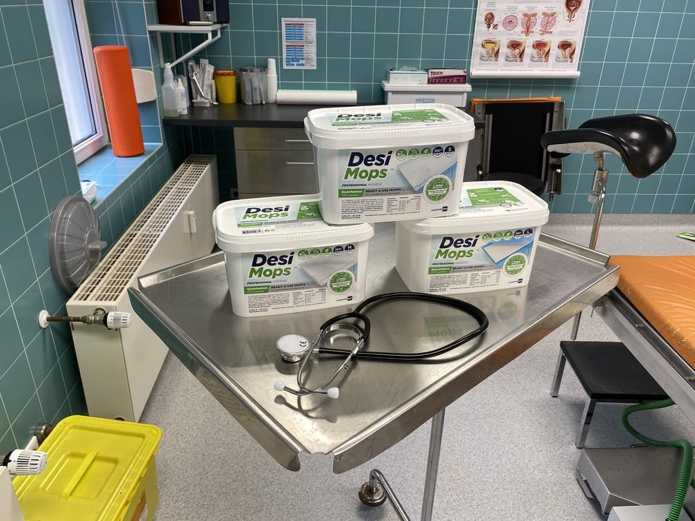 DesiMops dispenser boxes in clinical setting